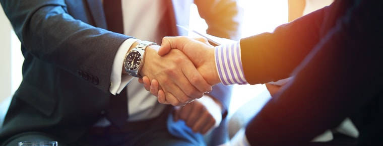 Less work for more lawyers in US – survey