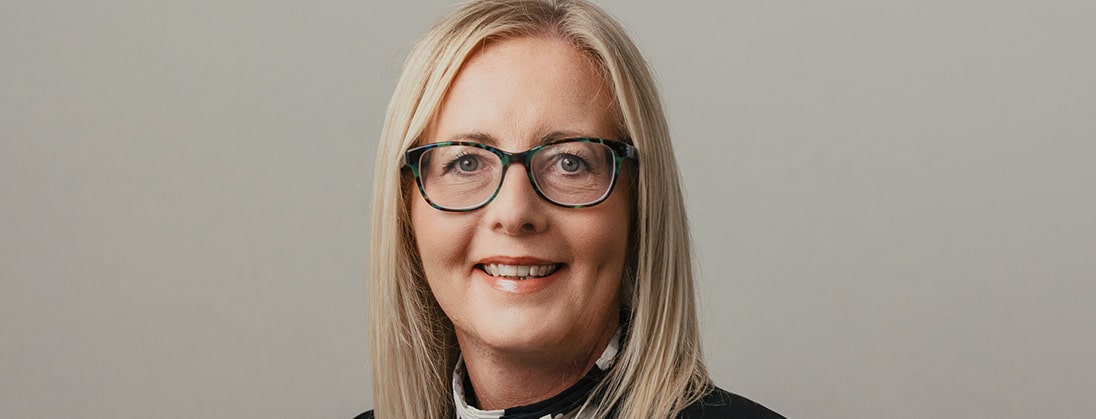 Holmes promotes insurance-litigation specialist