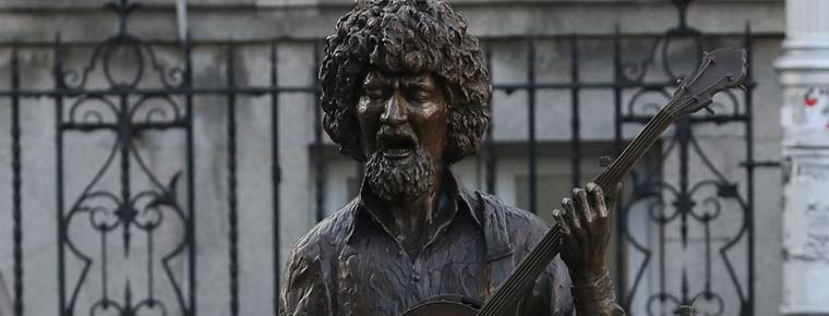 Legendary Dubliner Luke Kelly honoured by silver proof coin