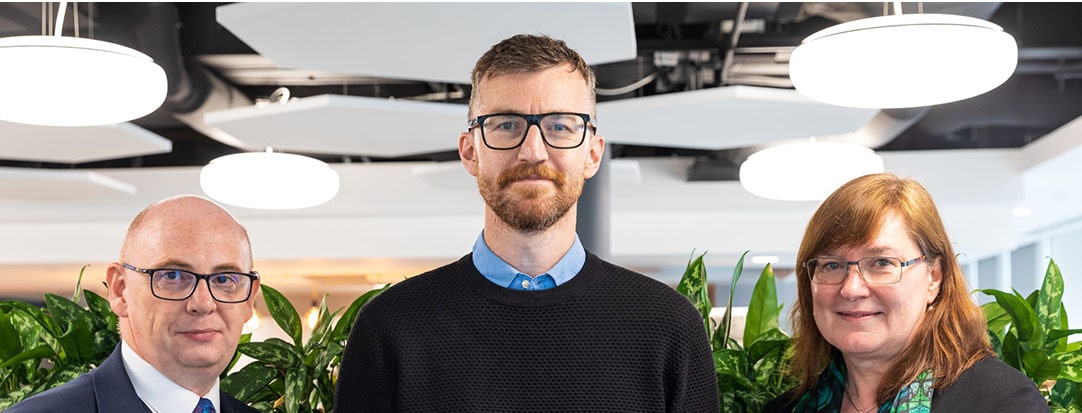 Ulster University student takes A&O prize