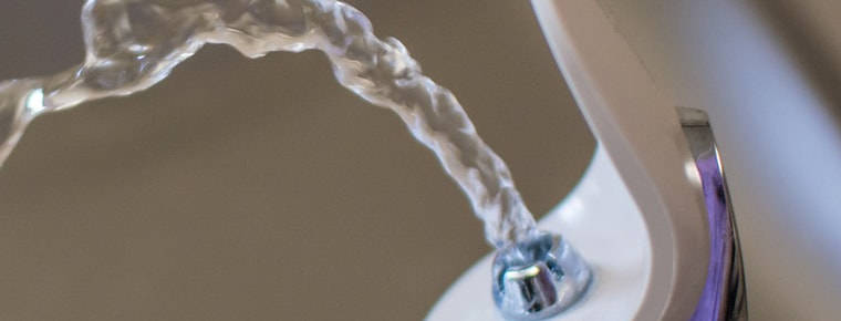 MEPs back tap water fountains in bid to reduce plastic waste