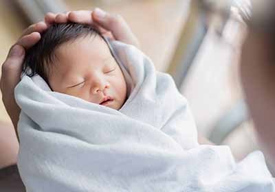 Fathering a daughter alters view of females