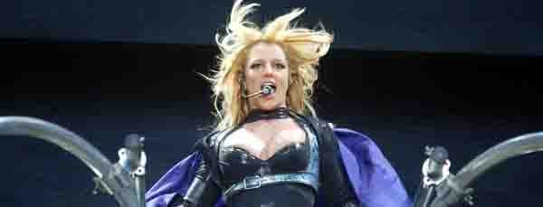 Britney’s father asks to step down from conservatorship