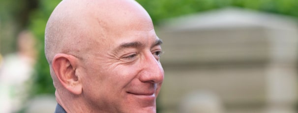 Bezos space firm plans NASA action