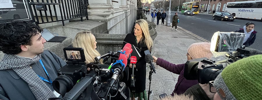 Cabinet backs change to asylum legislation