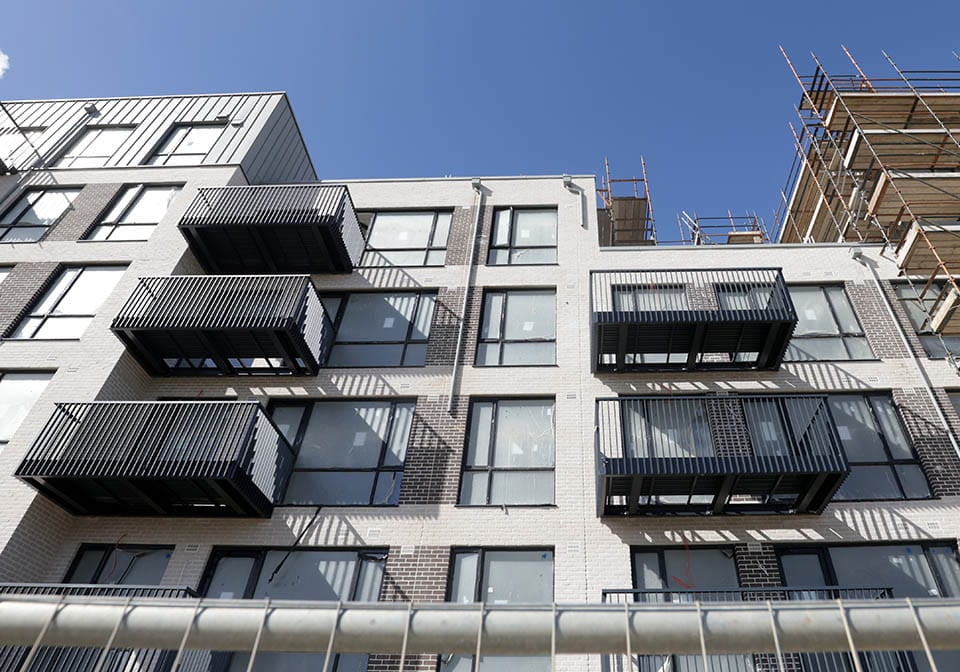 Home completions hit first-quarter record