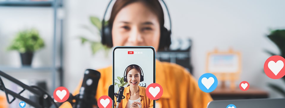 Data deal to boost social-media oversight