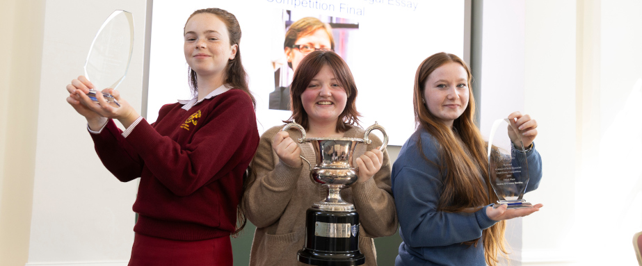 prize winners alanna crean, hazel barrett and saoirse buckley-oconnor