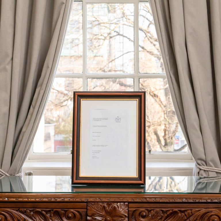 Practising solicitor logo